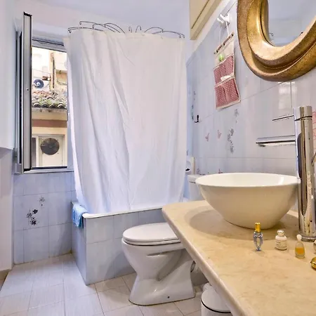 Lonziada Apartment, In The Heart Of The Old Town. Apartment